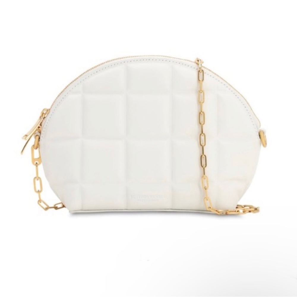 Authentic Bottega Veneta White Quilted Leather Crossbody Chain Bag